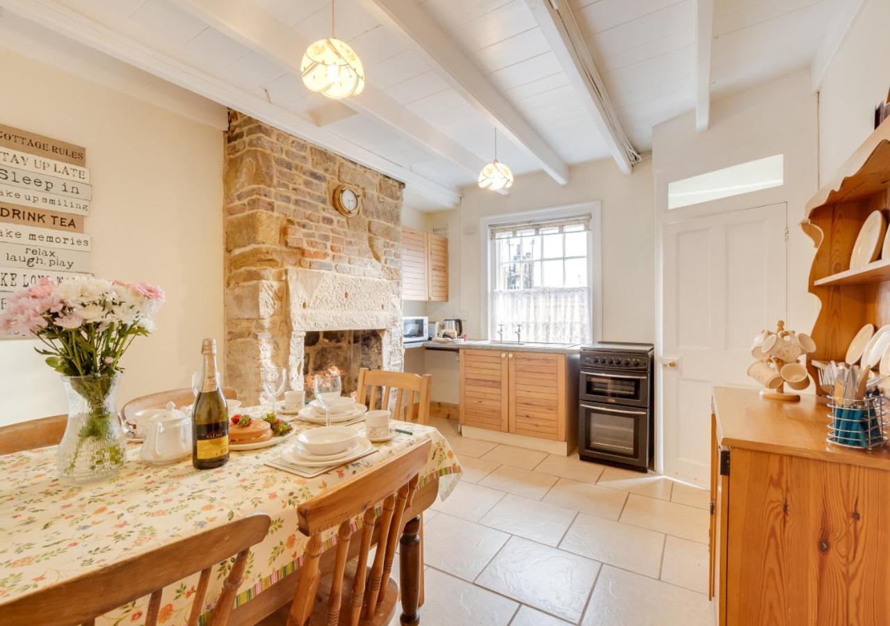 Alice Cottage Robin Hood's Bay Exterior foto